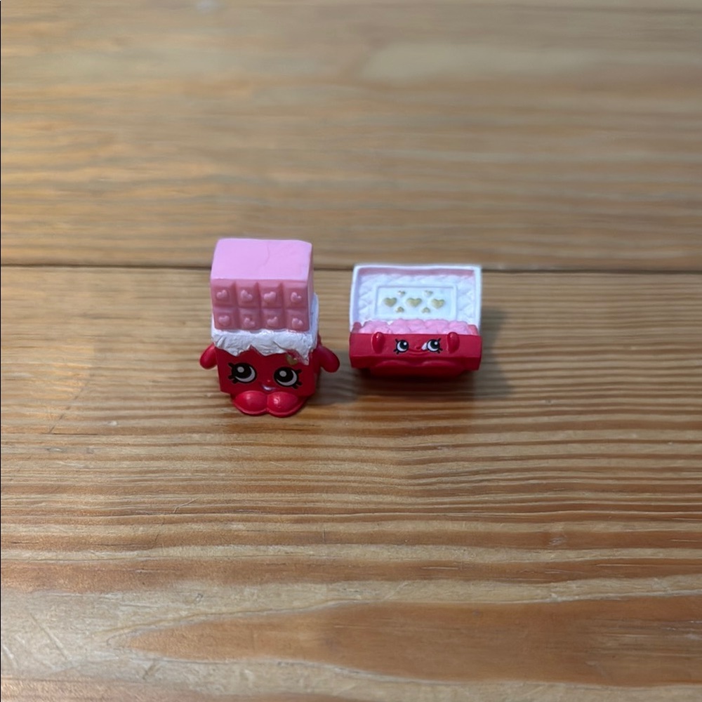 Pink and Red valentines shopkins bundle of 2